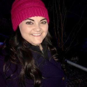 Meet your Posher, Courtney